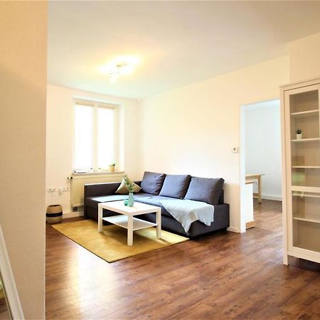 Zentral Wohnen - Inkl. Privatem Stellplatz Apartment Würzburg Exterior foto